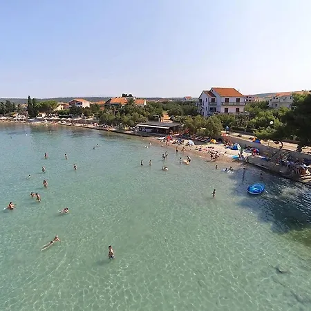Family Apartments 1,2,3 * Sukošan