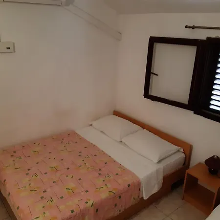 Family Apartments 1,2,3 Apartament *