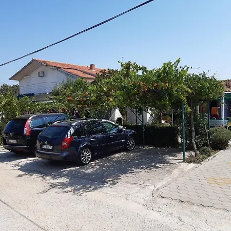 Apartament Family Apartments 1,2,3 Sukošan