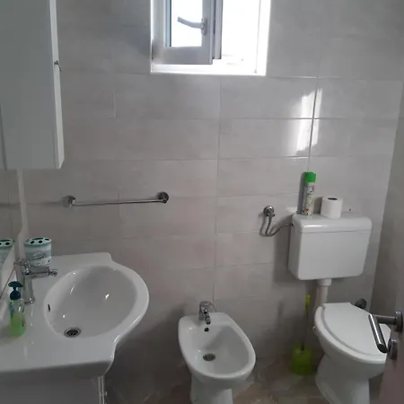 Family Apartments 1,2,3 Sukošan